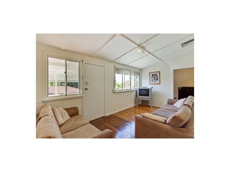 2 Woodlands Street, Baulkham Hills NSW 2153