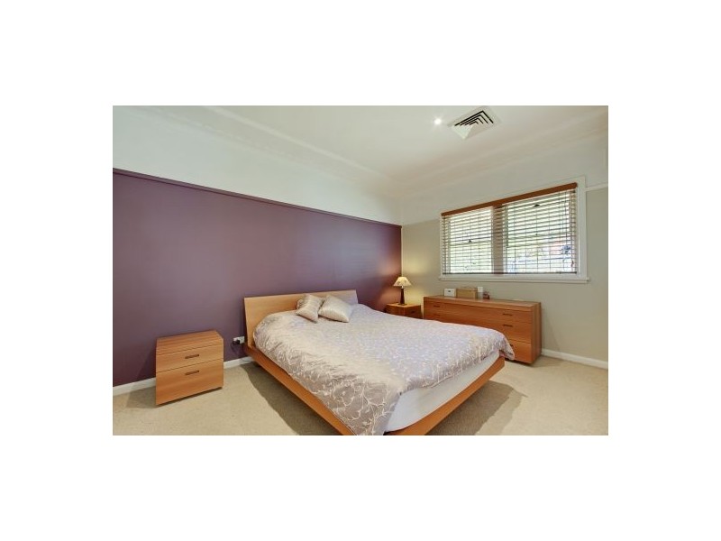 2 Woodlands Street, Baulkham Hills NSW 2153