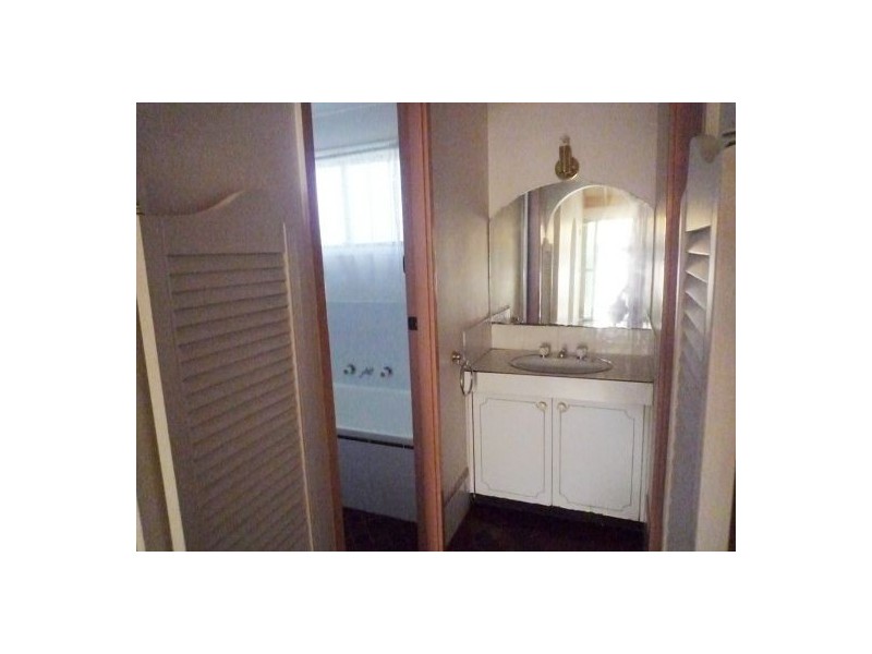 98 Seven Hills Rd, Baulkham Hills NSW 2153