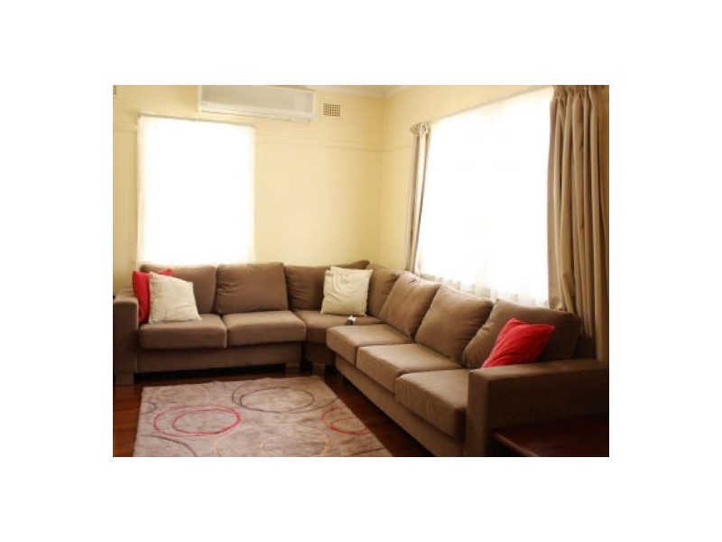 33 Dremeday Street, Northmead NSW 2152