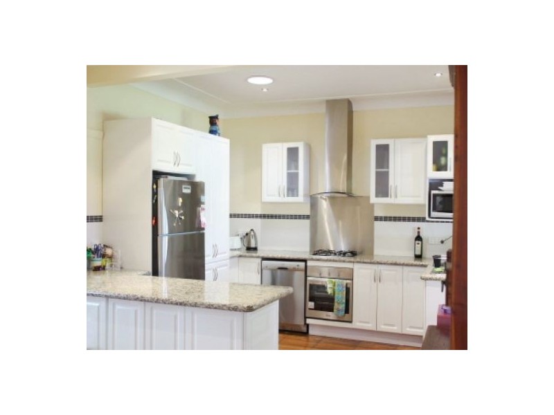 33 Dremeday Street, Northmead NSW 2152