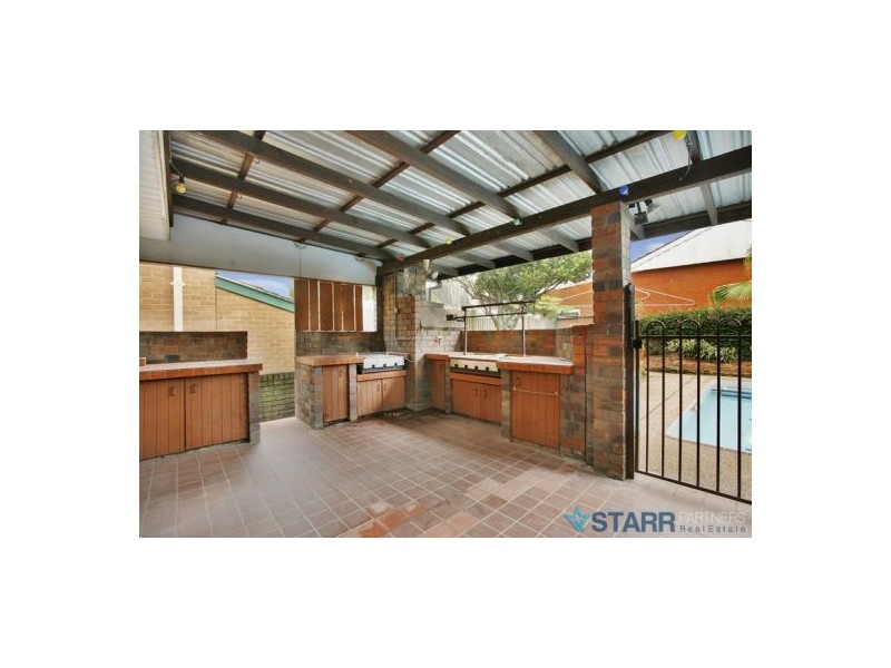17 Oxley Avenue, Castle Hill NSW 2154
