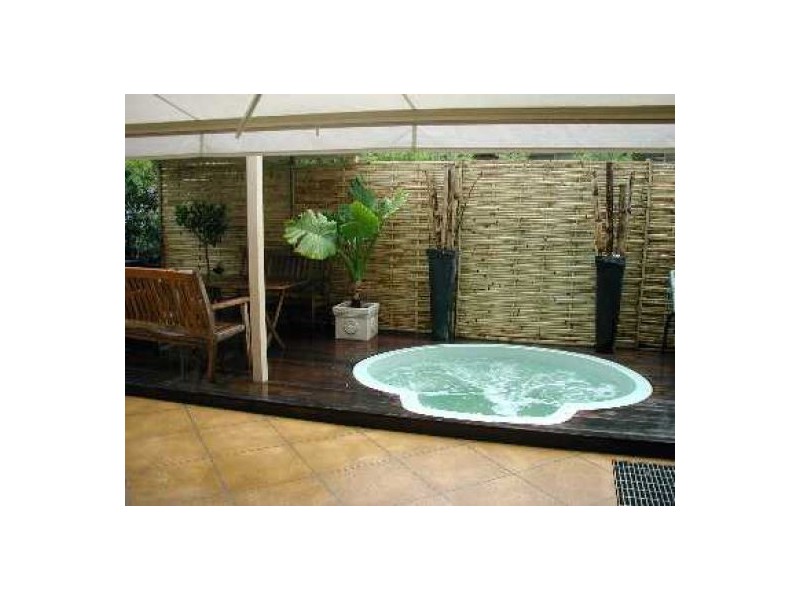 16 Giovanna Court, Castle Hill NSW 2154