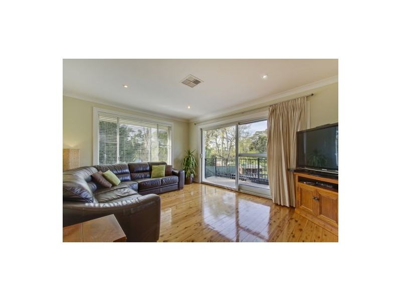 33 Foxall Rd, Kellyville NSW 2155