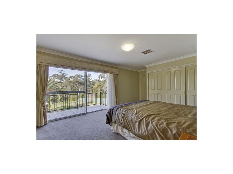 33 Foxall Rd, Kellyville NSW 2155