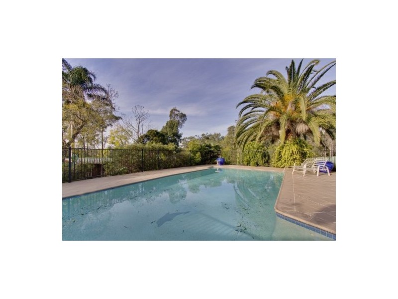 33 Foxall Rd, Kellyville NSW 2155