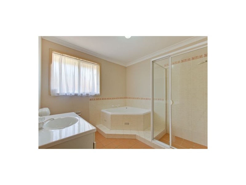 4 Mundurra Pl, Kellyville NSW 2155