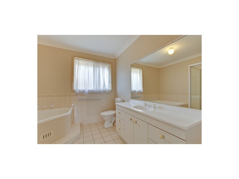 4 Mundurra Pl, Kellyville NSW 2155