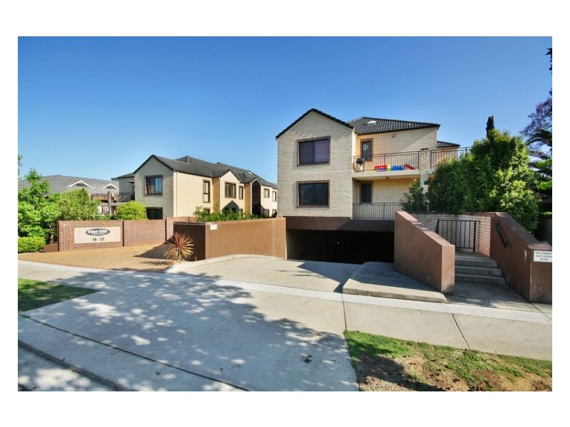 4/18 Campbell Street, Northmead NSW 2152