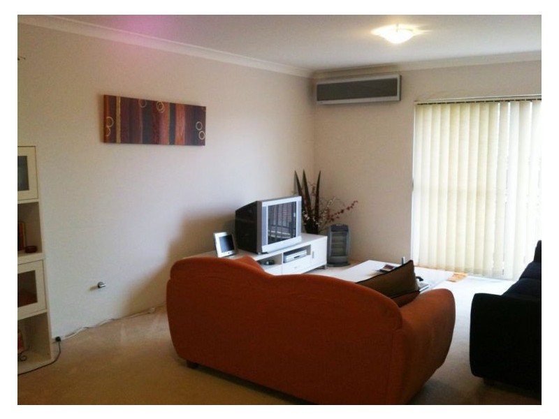 4/18 Campbell Street, Northmead NSW 2152