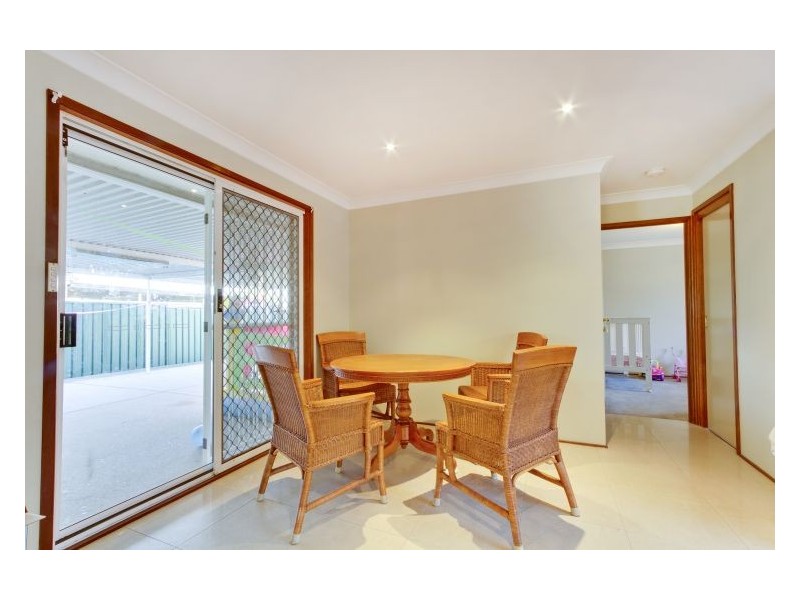 37 Melanie Street, Hassall Grove NSW 2761
