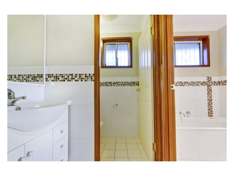 37 Melanie Street, Hassall Grove NSW 2761