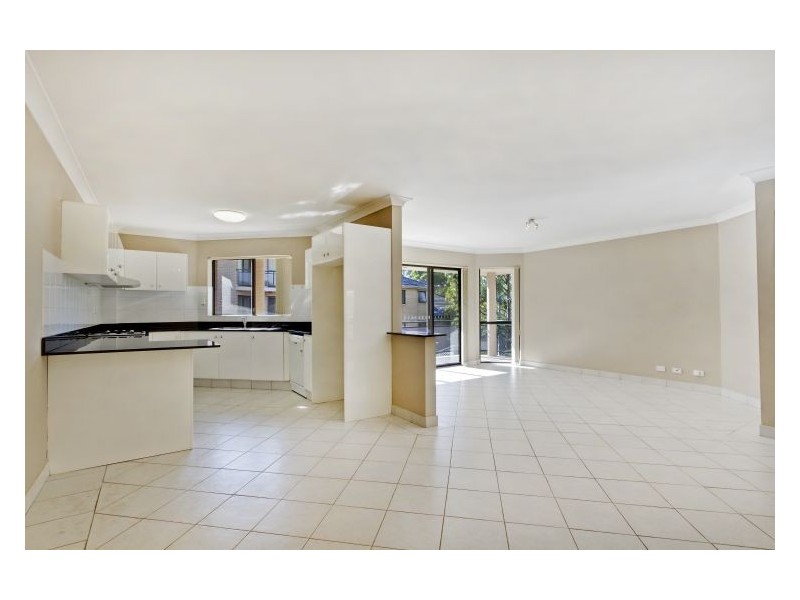14/20 Jenner St, Baulkham Hills NSW 2153