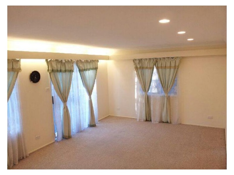 10 Sanders Road, Baulkham Hills NSW 2153