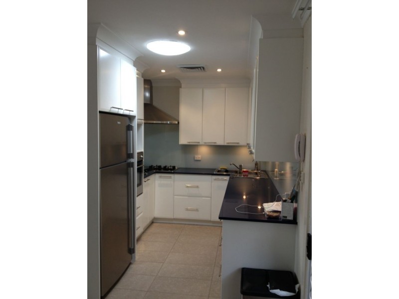 8 Madonna Street, Winston Hills NSW 2153