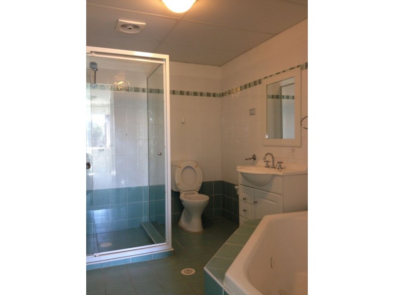 18/81 Cecil Avenue, Castle Hill NSW 2154