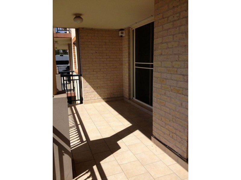 18/81 Cecil Avenue, Castle Hill NSW 2154