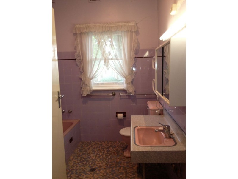 36 Cecil Avenue, Castle Hill NSW 2154