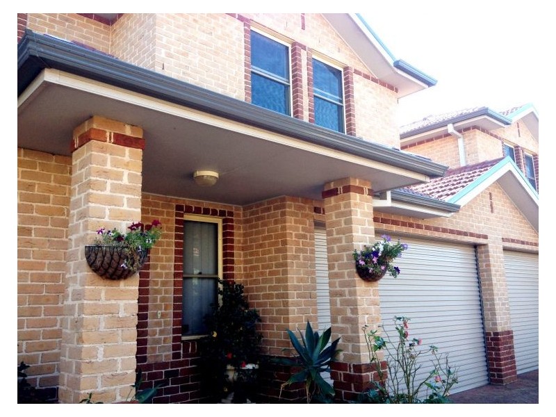 8/2 Pearce Street, Baulkham Hills NSW 2153