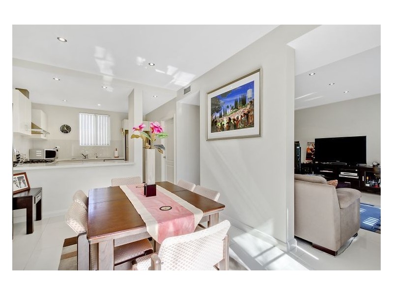 6/40 Dobson Crescent, Baulkham Hills NSW 2153