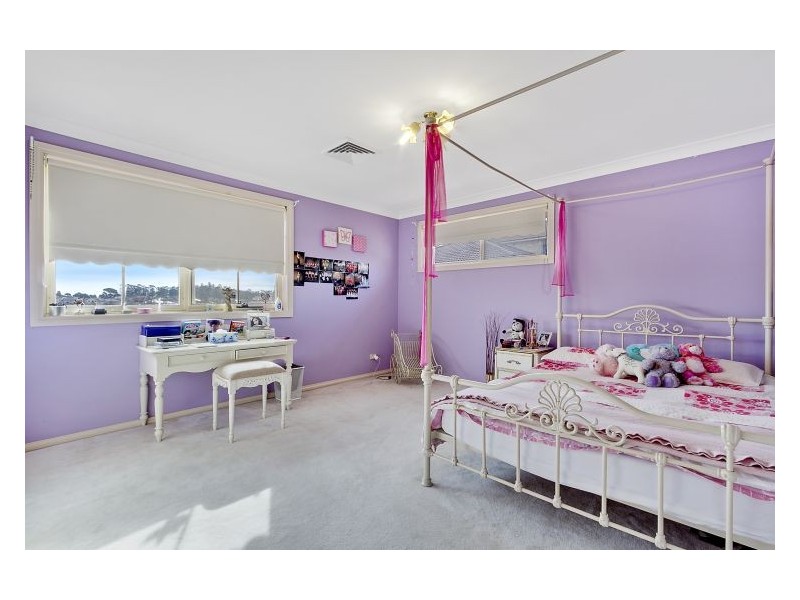18 Gore Crescent, Bella Vista NSW 2153