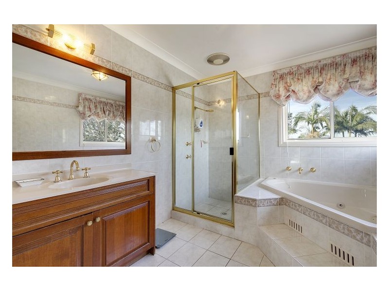 18 Gore Crescent, Bella Vista NSW 2153