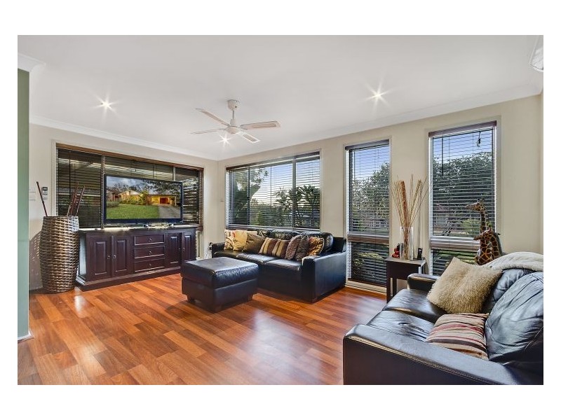 31 Sherridon Crescent, Quakers Hill NSW 2763