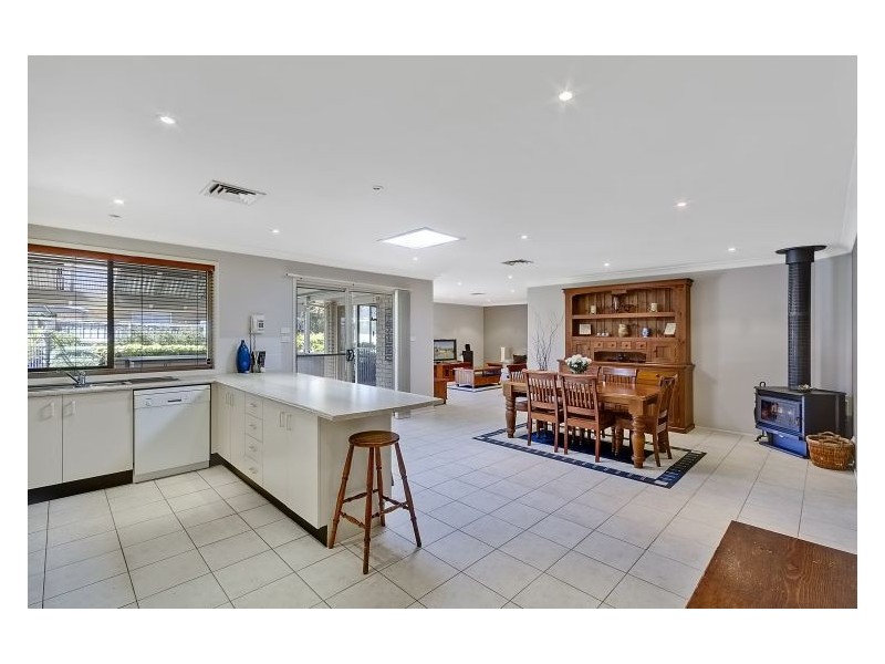 5 Barnes Place, Rouse Hill NSW 2155