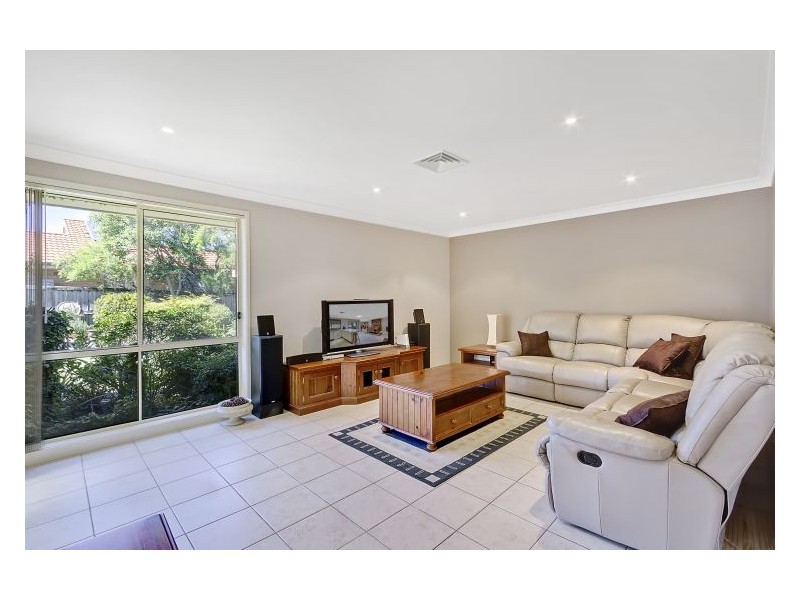5 Barnes Place, Rouse Hill NSW 2155