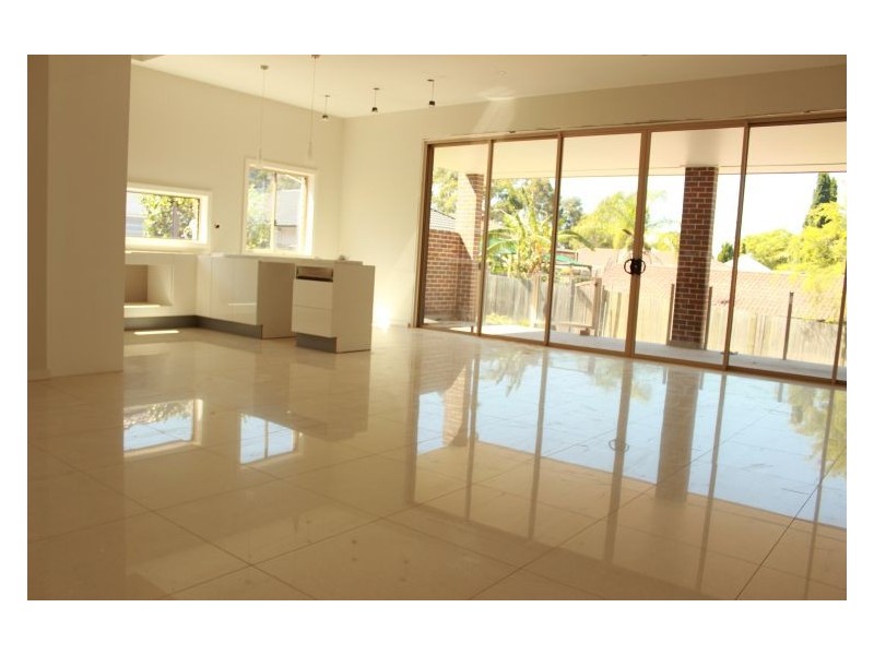 2 Woodlands Street, Baulkham Hills NSW 2153