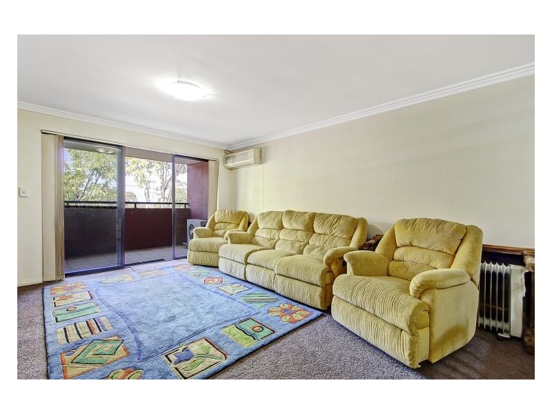 15/8 Oxford Street, Blacktown NSW 2148