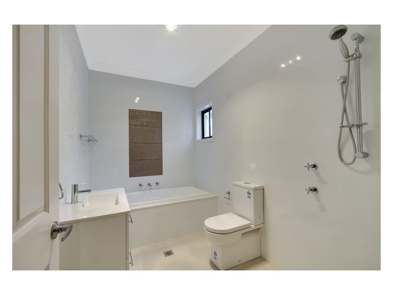 16 Ontario Avenue, St Clair NSW 2759