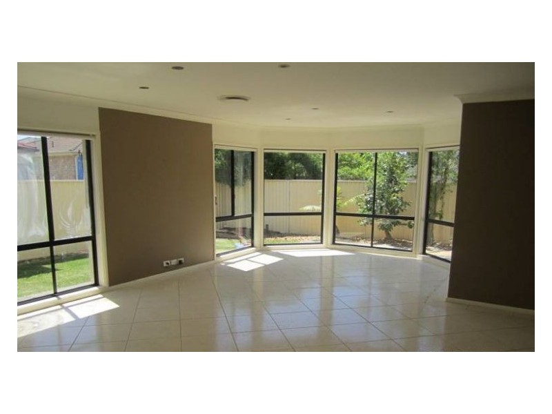 27 Tallowood Grove, Beaumont Hills NSW 2155