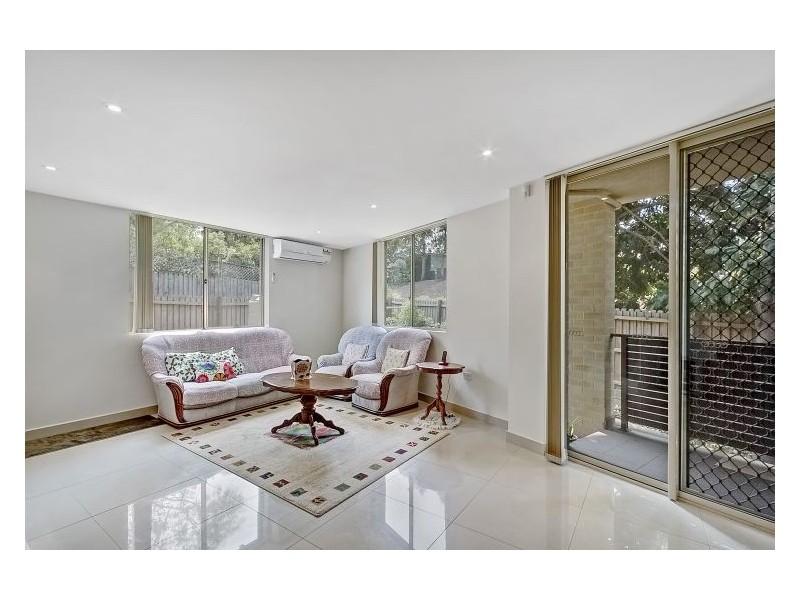 10/17 Graham Crescent, Baulkham Hills NSW 2153