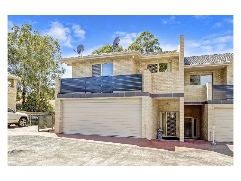 8/17 Graham Crescent, Baulkham Hills NSW 2153