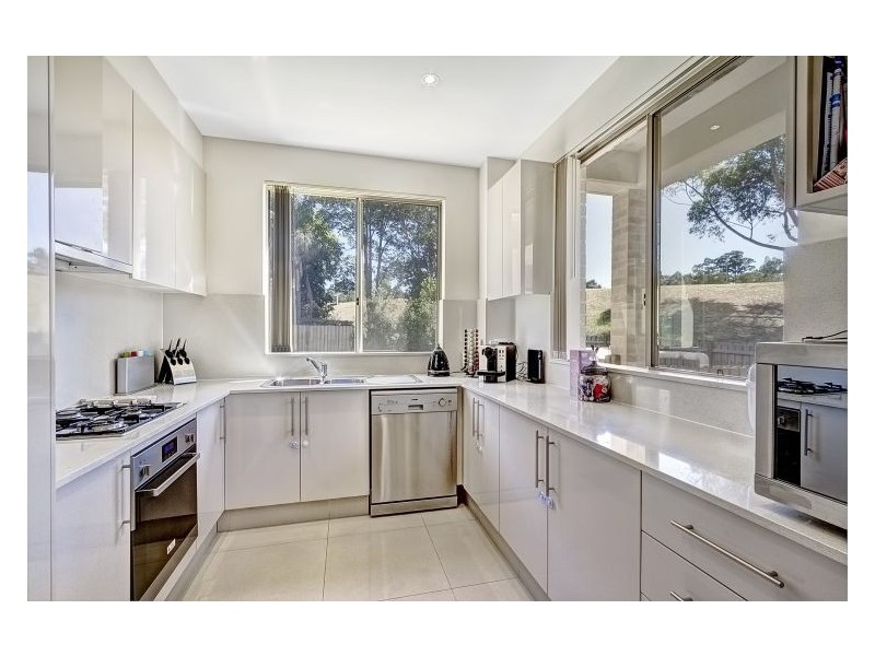 8/17 Graham Crescent, Baulkham Hills NSW 2153