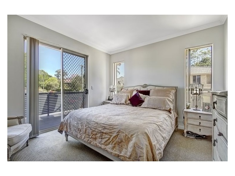 8/17 Graham Crescent, Baulkham Hills NSW 2153