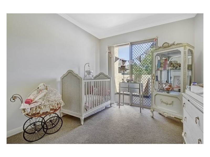 8/17 Graham Crescent, Baulkham Hills NSW 2153