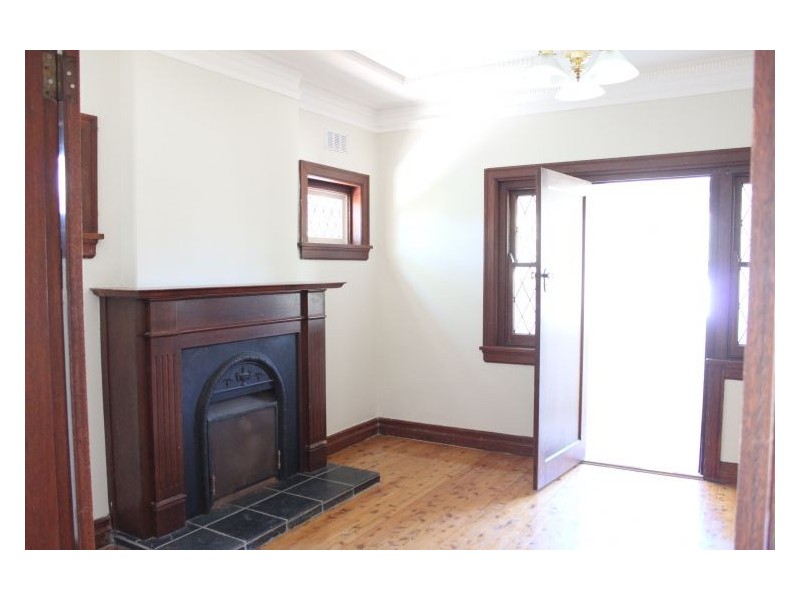 3 Whitworth Street, Westmead NSW 2145