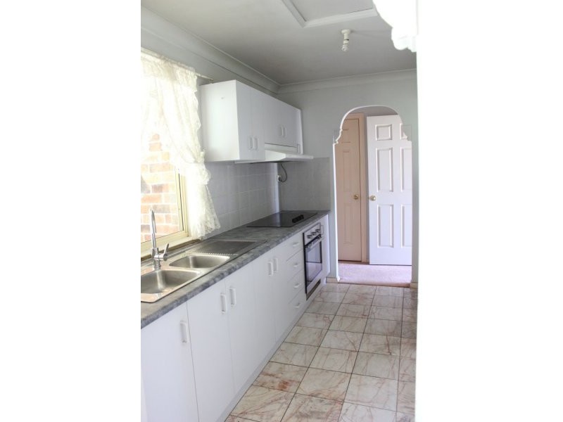 2 Catania Place, Quakers Hill NSW 2763