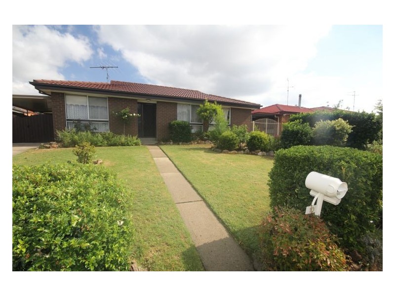 10 Meares Road, Mcgraths Hill NSW 2756