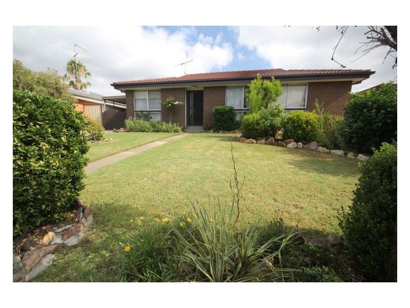 10 Meares Road, Mcgraths Hill NSW 2756
