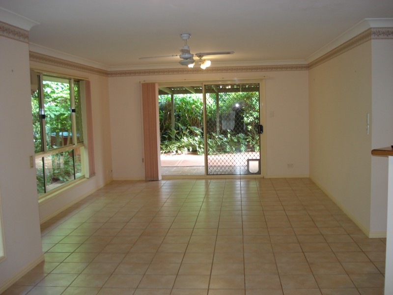 6 Northwestern Crt, Varsity Lakes QLD 4227