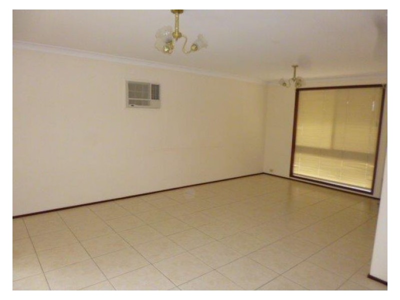House 36 Cornelius Place, Regentville NSW 2745
