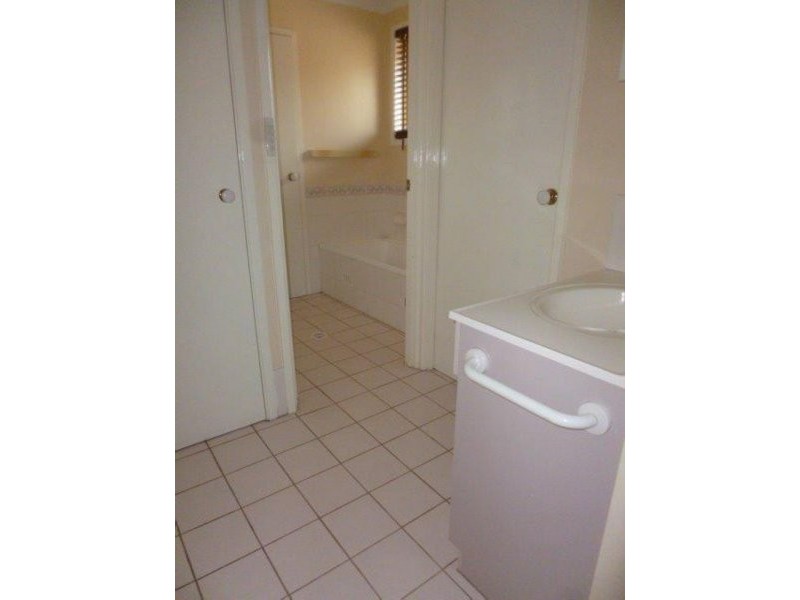 House 111 Sunflower Drive, Claremont Meadows NSW 2747