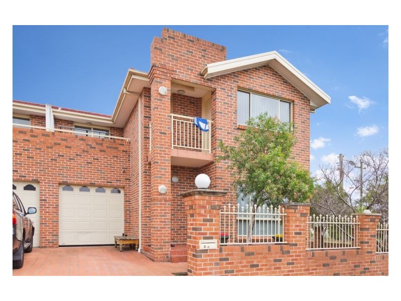 1-8/120-122 Kildare Road, Blacktown NSW 2148
