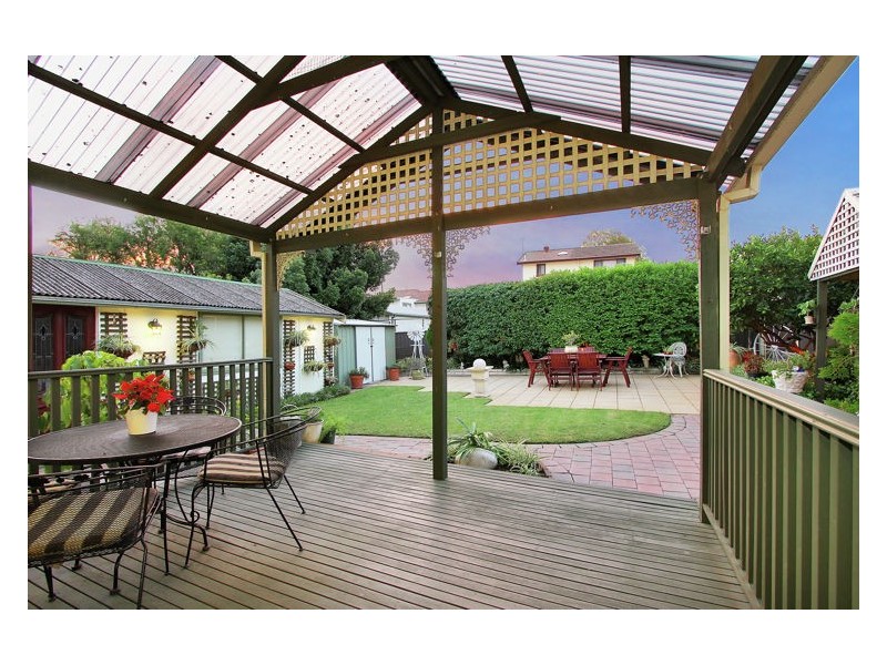 16 Lavinia Street, Seven Hills NSW 2147