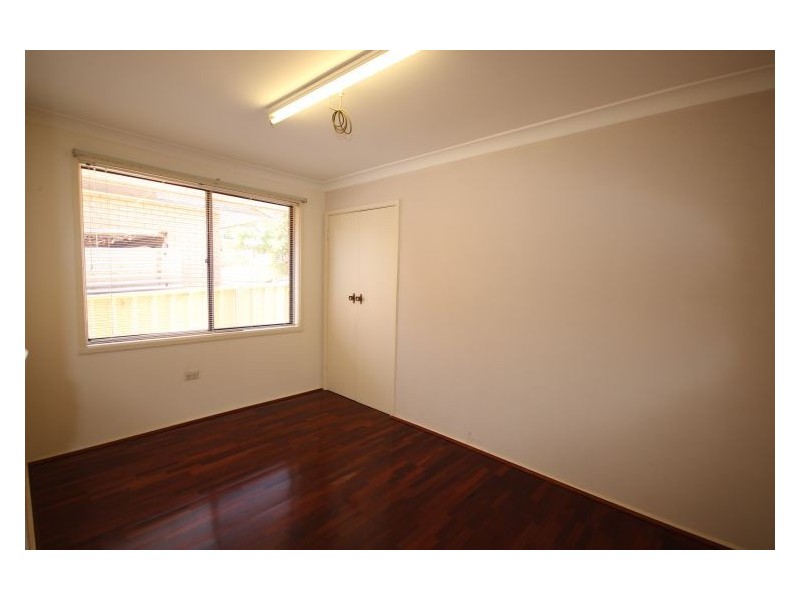 House 98 Johnson Avenue, Seven Hills NSW 2147