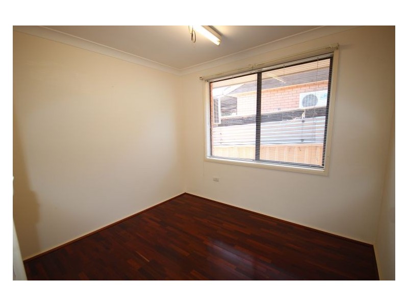 House 98 Johnson Avenue, Seven Hills NSW 2147