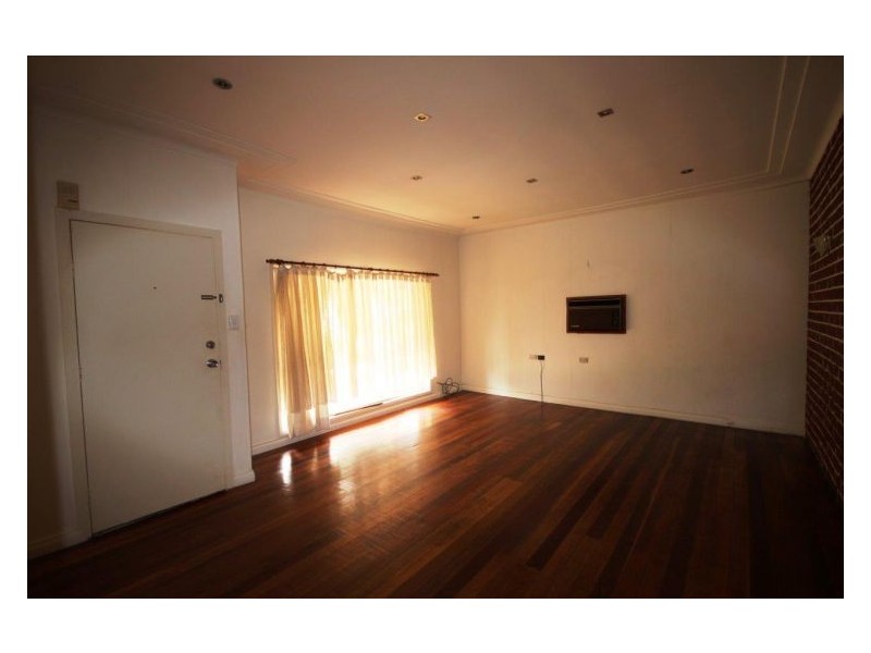 House 32 Gladys Crescent, Seven Hills NSW 2147